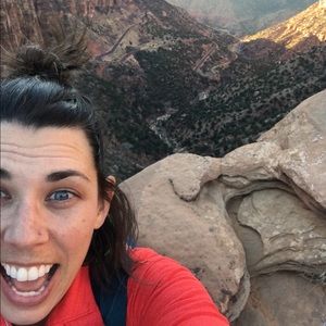 Meet your Posher, Liz